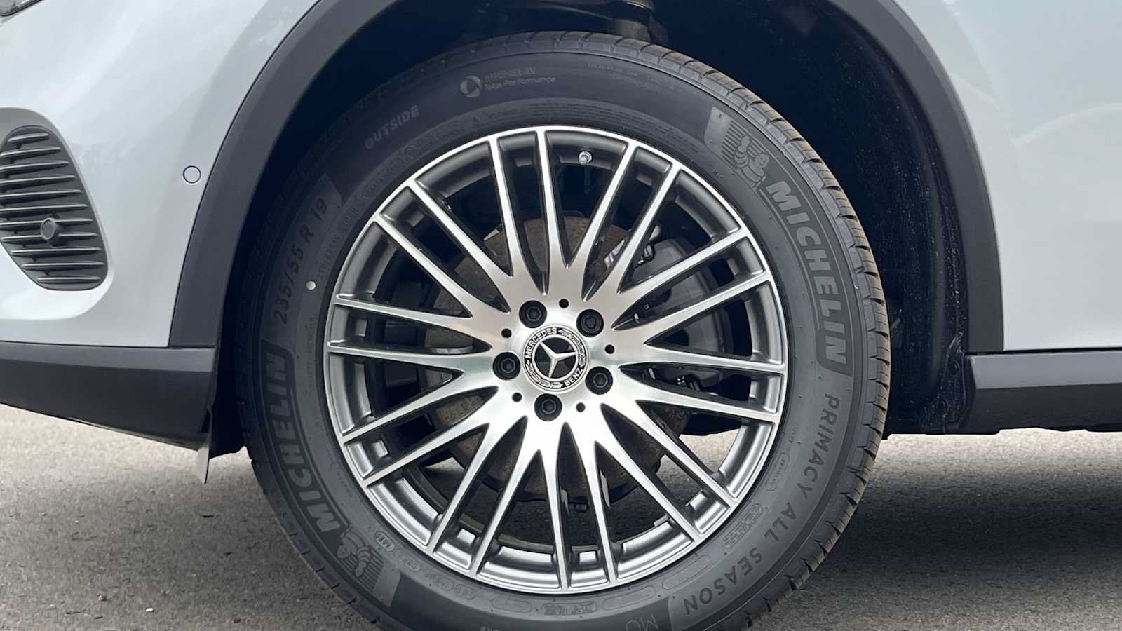 Used 2026 Mercedes-Benz GLC 300 4MATIC image 26