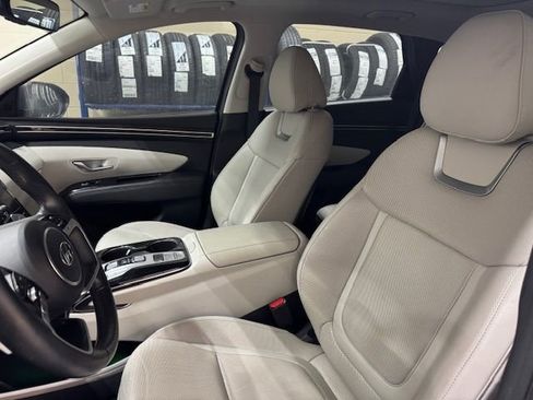 Used 2023 Hyundai Tucson Limited image 6