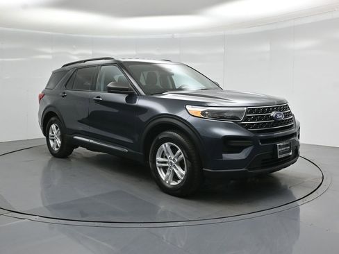 Certified 2023 Ford Explorer XLT RWD image 59