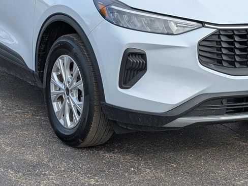 Used 2025 Ford Escape Active AWD/4WD image 5