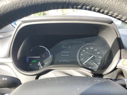 Used 2023 Toyota Sienna XLE image 17