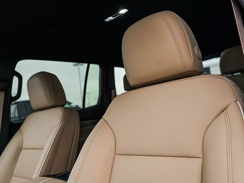 New 2026 Buick Enclave Preferred w/ Power Package image 22