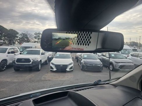 Used 2017 Ford Transit 250 Medium Roof w/Sliding Side Doo image 10