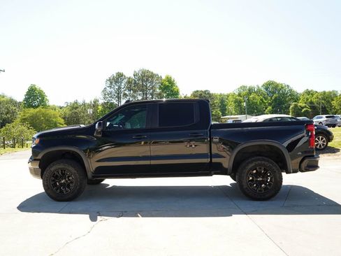 Used 2022 Chevrolet Silverado 1500 ZR2 w/ Technology Package AWD/4WD image 25