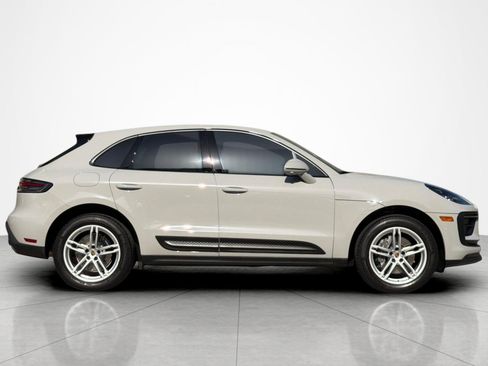 Used 2024 Porsche Macan AWD/4WD image 6