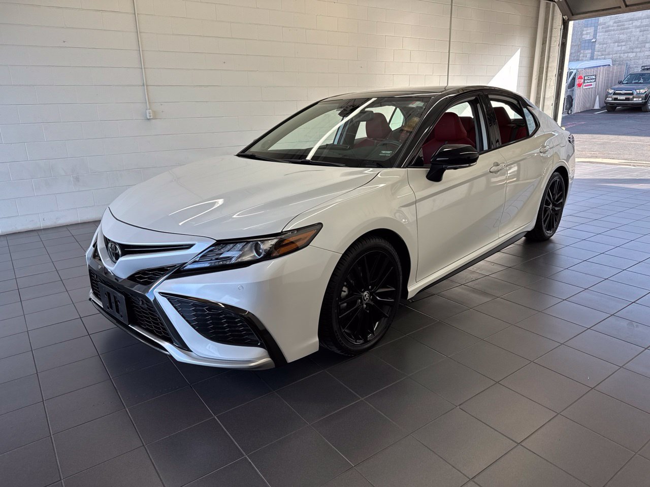 Certified 2023 Toyota Camry XSE w/ Navigation Package FWD image 4