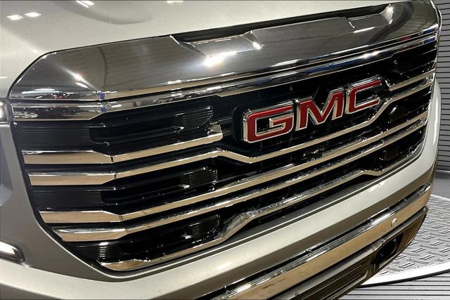 Used 2023 GMC Sierra 1500 SLT w/ SLT Premium Plus Package AWD/4WD image 33
