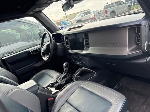 Used 2022 Ford Bronco Outer Banks AWD/4WD image 4