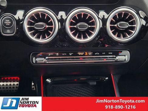 Used 2024 Mercedes-Benz GLA 250 4MATIC image 21