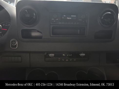 Used 2025 Mercedes-Benz Sprinter 2500 image 11