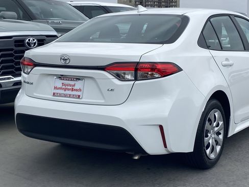 Certified 2026 Toyota Corolla LE FWD image 4