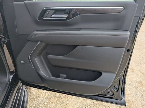 New 2026 Chevrolet Suburban Premier AWD/4WD image 42
