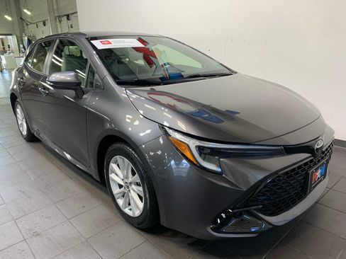 Certified 2023 Toyota Corolla SE image 2