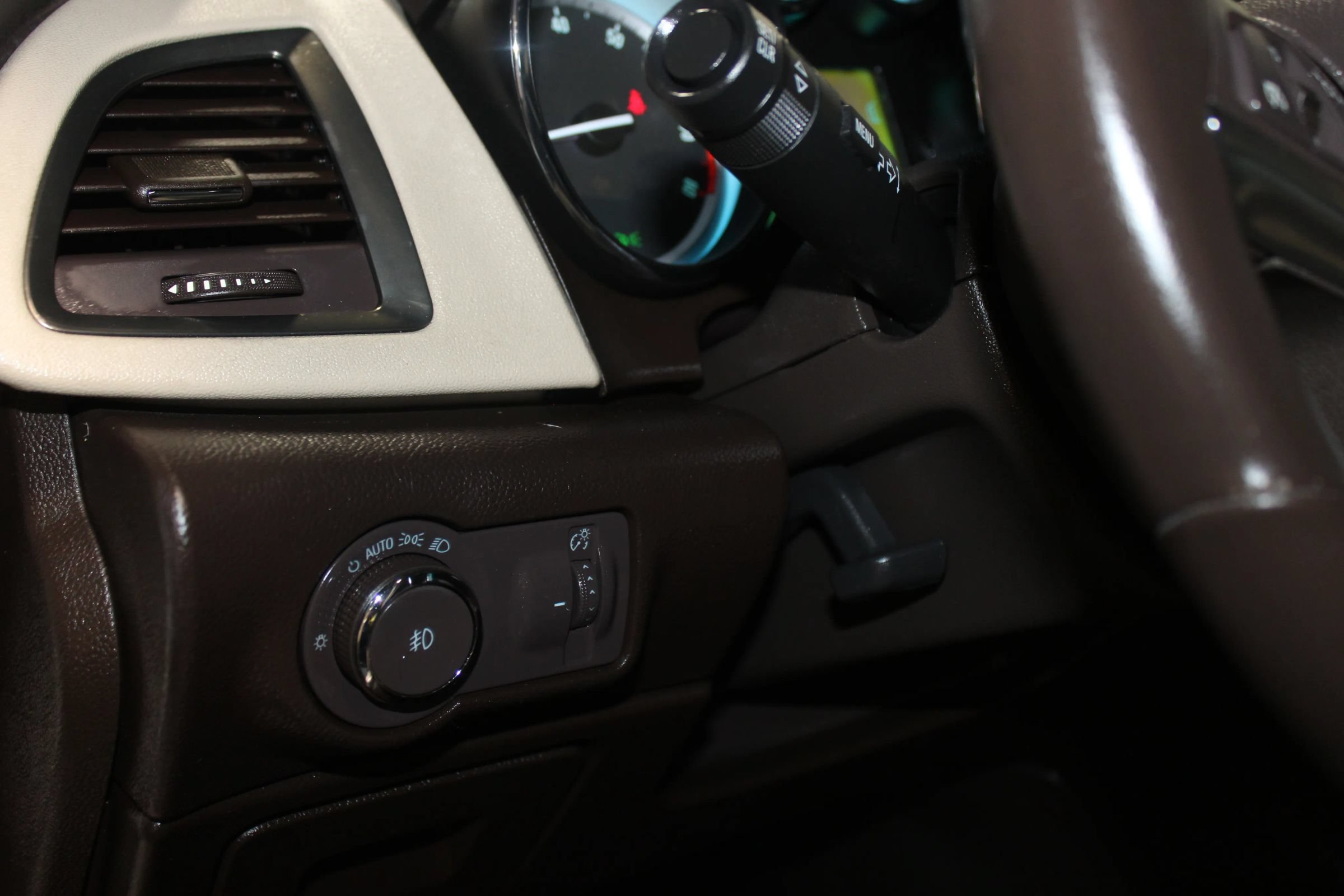 Used 2012 Buick Verano FWD image 17
