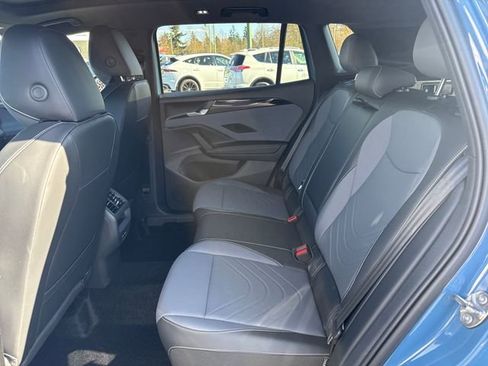 New 2026 Volkswagen Tiguan SE R-Line AWD/4WD image 16