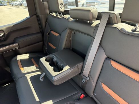 Used 2020 GMC Sierra 1500 AT4 w/ AT4 Premium Package AWD/4WD image 33
