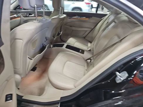 Used 2014 Mercedes-Benz CLS 550 4MATIC w/ Premium 1 Package image 4