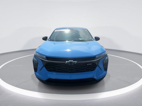 Used 2024 Chevrolet Trax RS image 3