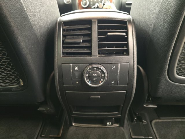 Used 2011 Mercedes-Benz GL 450 4MATIC image 13