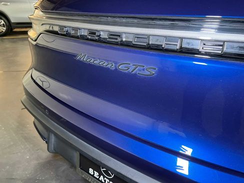 Used 2024 Porsche Macan GTS image 16