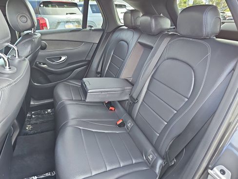 Used 2022 Mercedes-Benz GLC 300 image 14