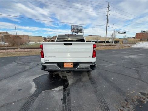 Used 2022 Chevrolet Silverado 1500 LT image 7