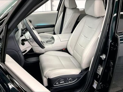 Used 2026 Hyundai Palisade Calligraphy FWD image 23