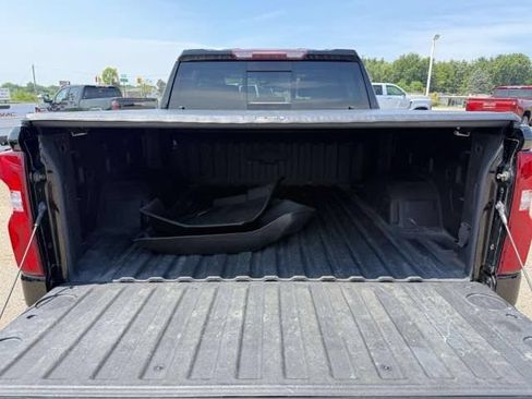 Used 2021 Chevrolet Silverado 1500 LTZ AWD/4WD image 8