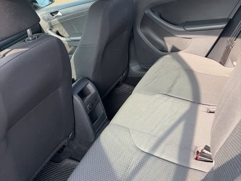 Used 2014 Volkswagen Jetta S image 11