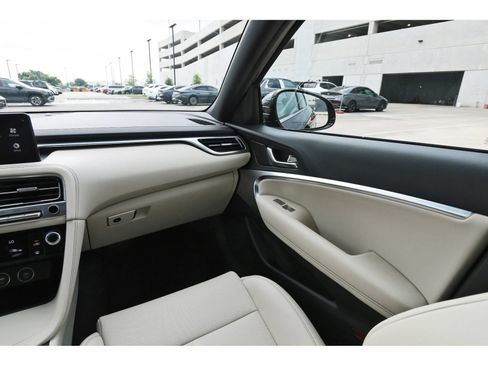 Used 2026 Genesis G70 2.5T RWD image 12