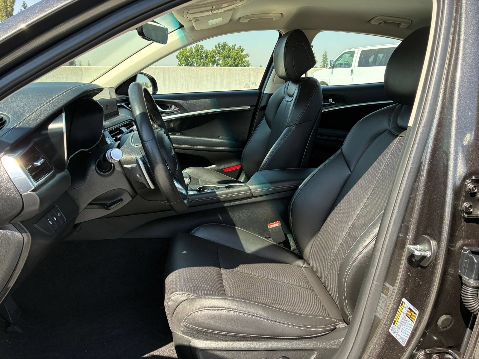 Used 2026 Genesis G70 2.5T RWD image 28