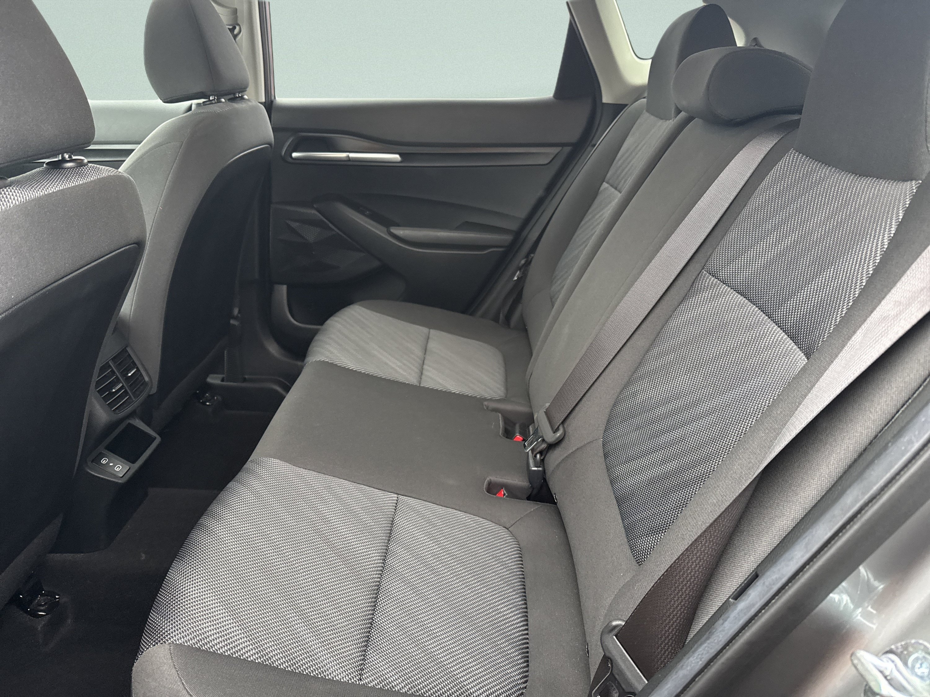 Used 2026 Kia Seltos LX AWD/4WD image 25