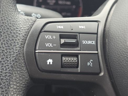 Certified 2024 Honda HR-V LX image 29