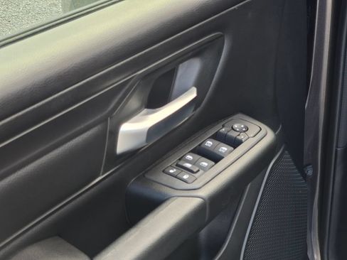 New 2026 RAM 1500 Express AWD/4WD image 34
