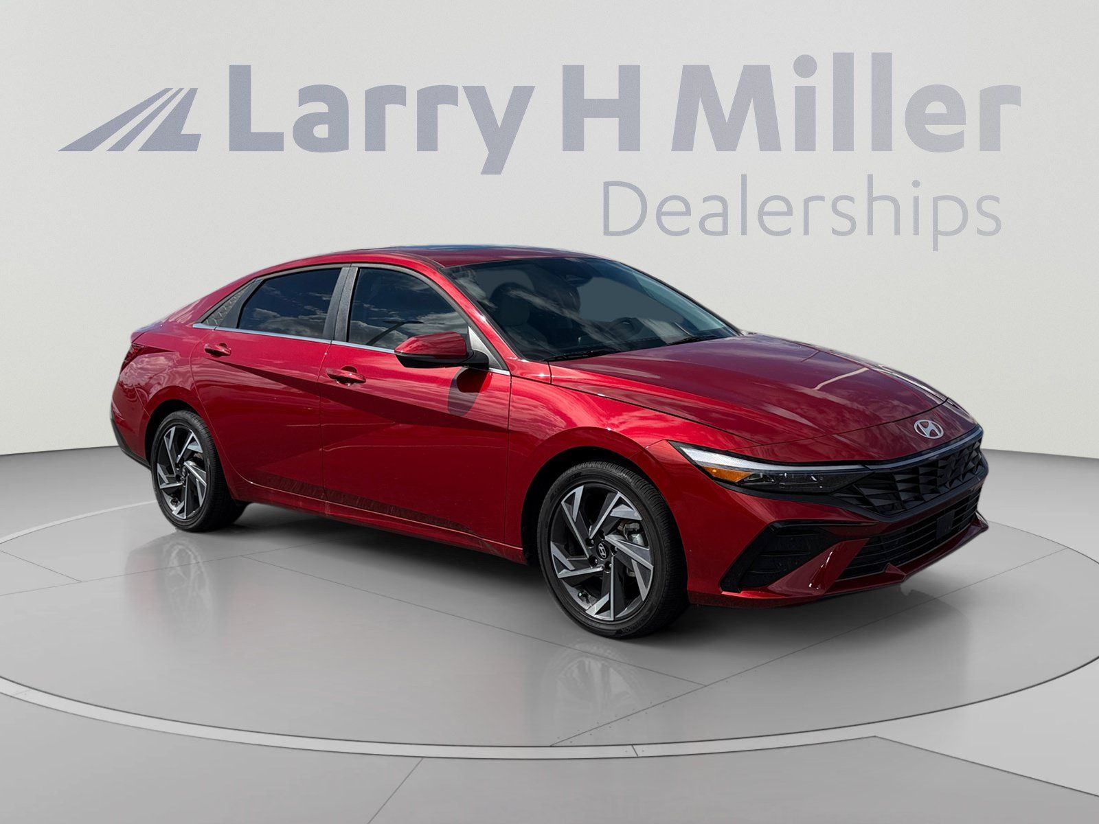 Used 2025 Hyundai Elantra Limited FWD image 7
