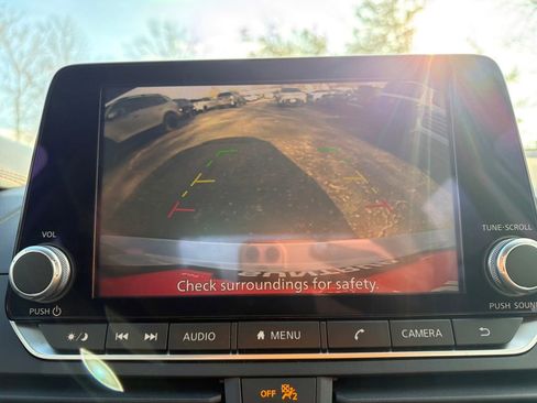 Used 2025 Nissan Altima 2.5 SR image 26