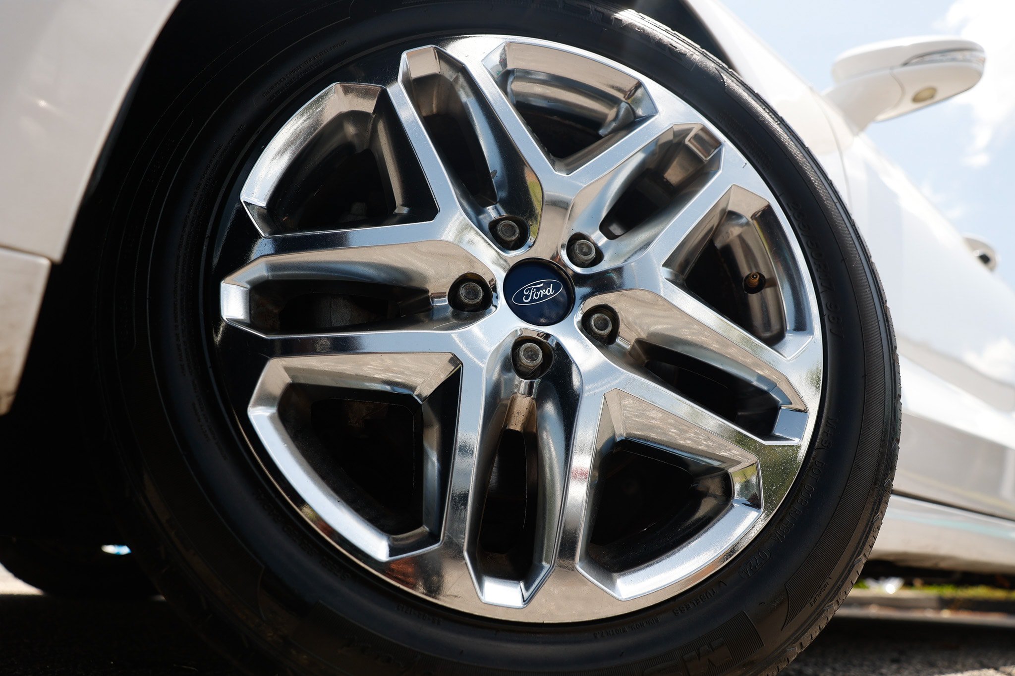 Used 2016 Ford Fusion SE FWD image 32