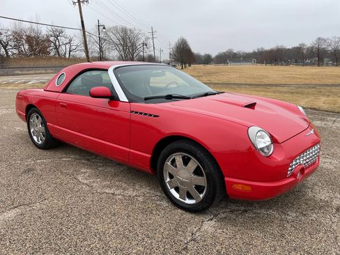 Used 2002 Ford Thunderbird Deluxe image 23