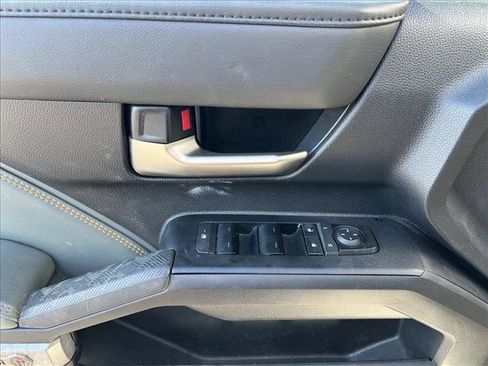 Certified 2025 Toyota Tacoma 4x4 Double Cab Hybrid image 10