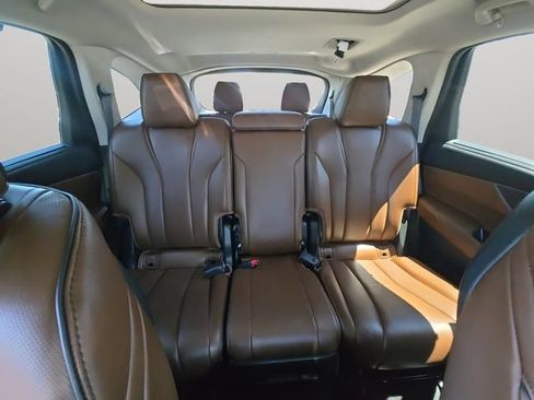 Used 2024 Acura MDX SH-AWD w/ Advance Package image 16