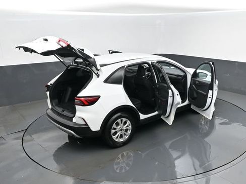 Used 2025 Ford Escape Active AWD/4WD image 26