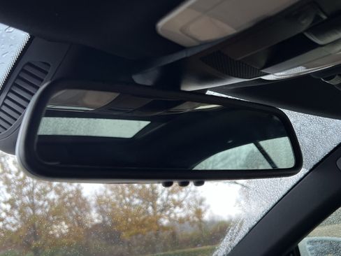 Used 2017 Mercedes-Benz E 400 4MATIC Coupe image 27