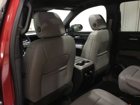 New 2026 GMC Acadia Elevation w/ Elevation Premium Package FWD image 43