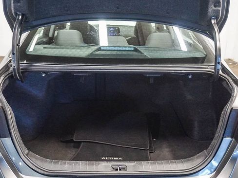 Used 2024 Nissan Altima 2.5 SV image 26