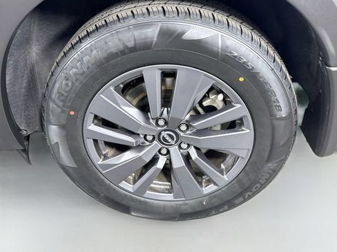 Used 2022 Nissan Pathfinder S FWD image 30