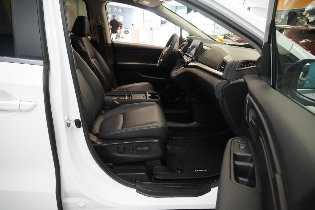 Used 2025 Honda Odyssey EX-L image 11