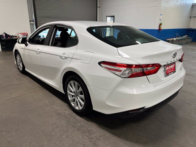 Used 2020 Toyota Camry LE w/ Convenience Package FWD image 5