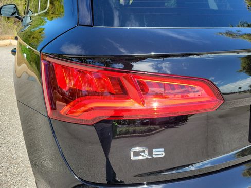 Used 2020 Audi Q5 Premium Plus w/ Premium Plus Package image 10