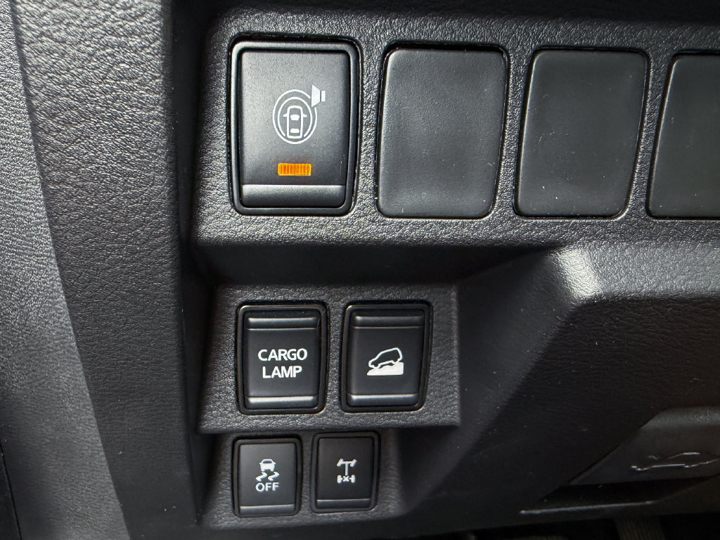 Certified 2025 Nissan Frontier PRO-4X AWD/4WD image 23