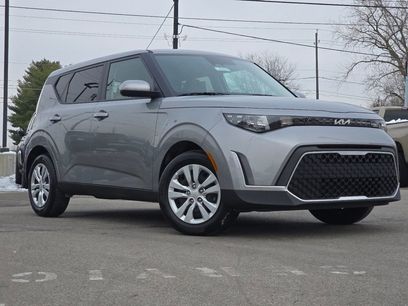 Used 2025 Kia Soul LX